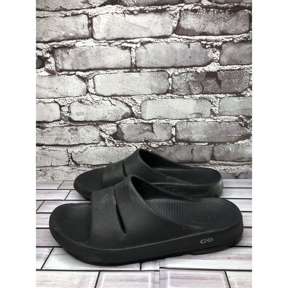 Oofos Ooahh Black Recovery Rubber Sport Slides Sandals Men’s Size 11M US/44EU - Picture 1 of 16